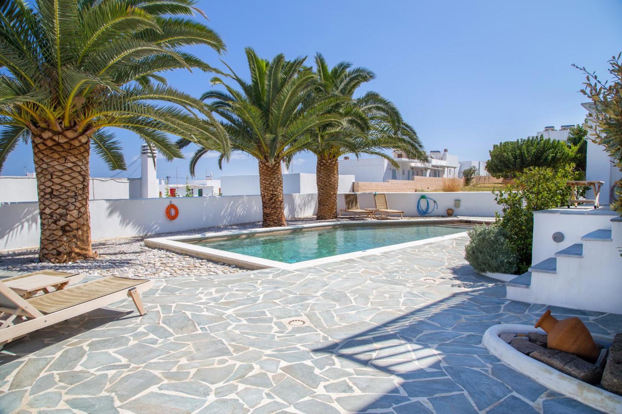 Amphitrite Apartments Скирос Екстериор снимка