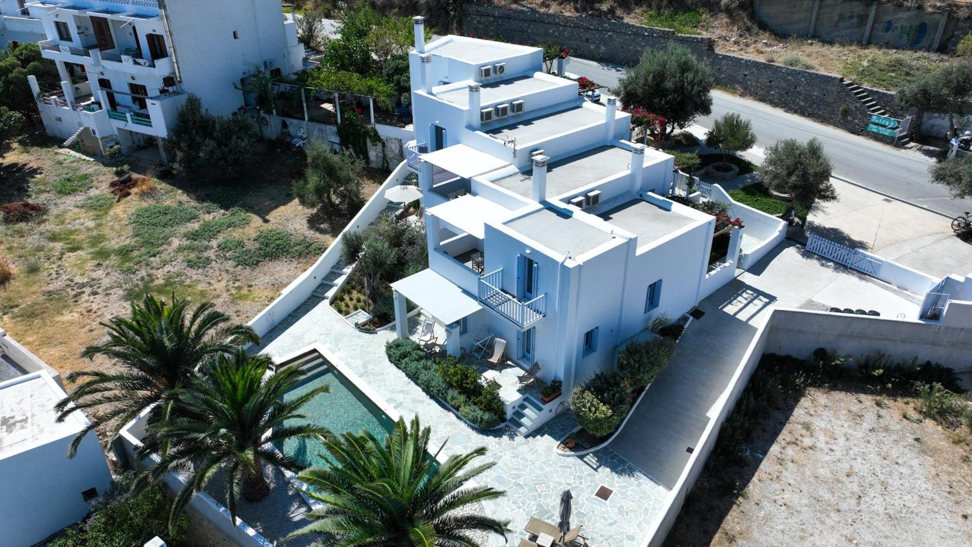 Amphitrite Apartments Скирос Екстериор снимка