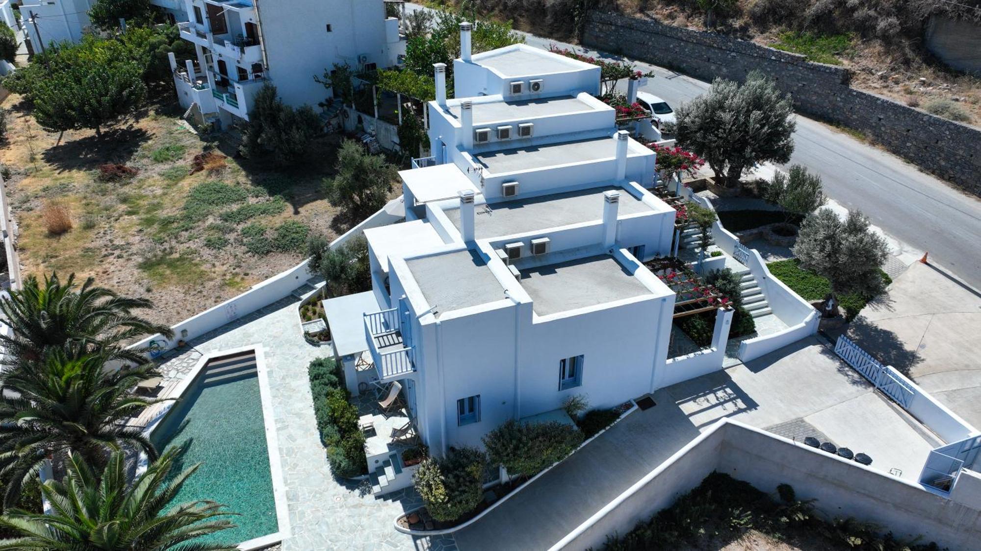 Amphitrite Apartments Скирос Екстериор снимка