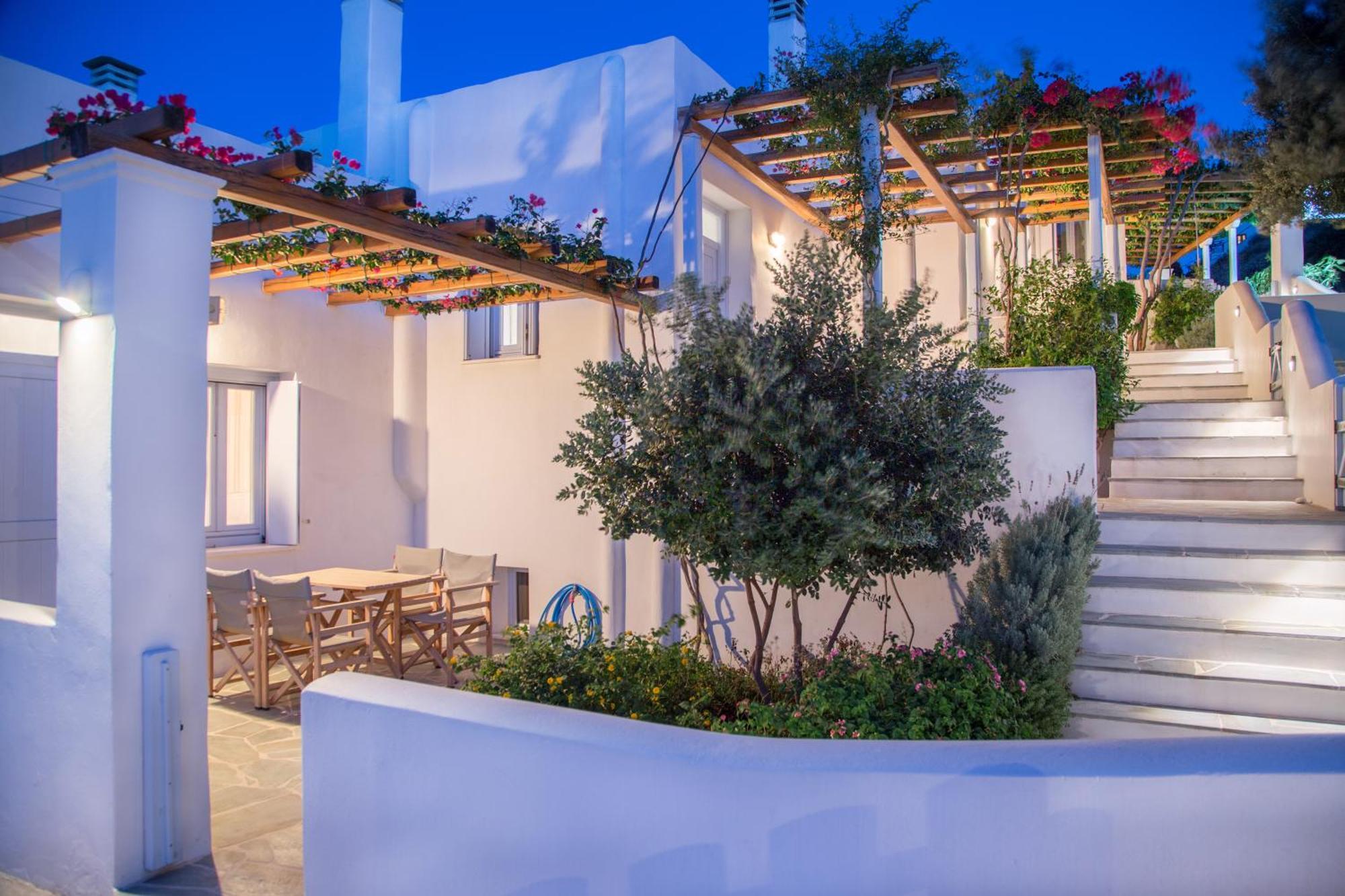 Amphitrite Apartments Скирос Екстериор снимка