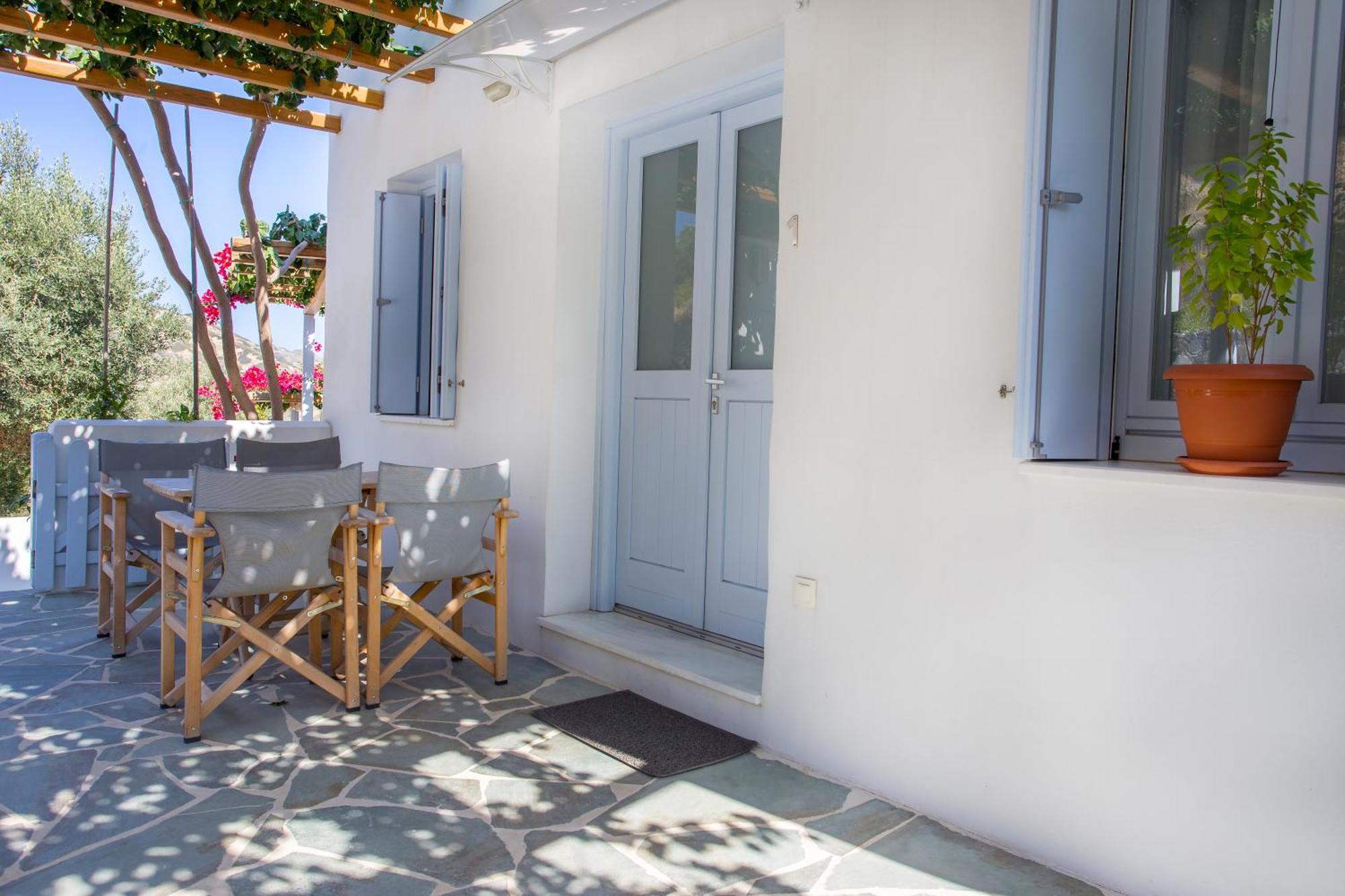 Amphitrite Apartments Скирос Екстериор снимка