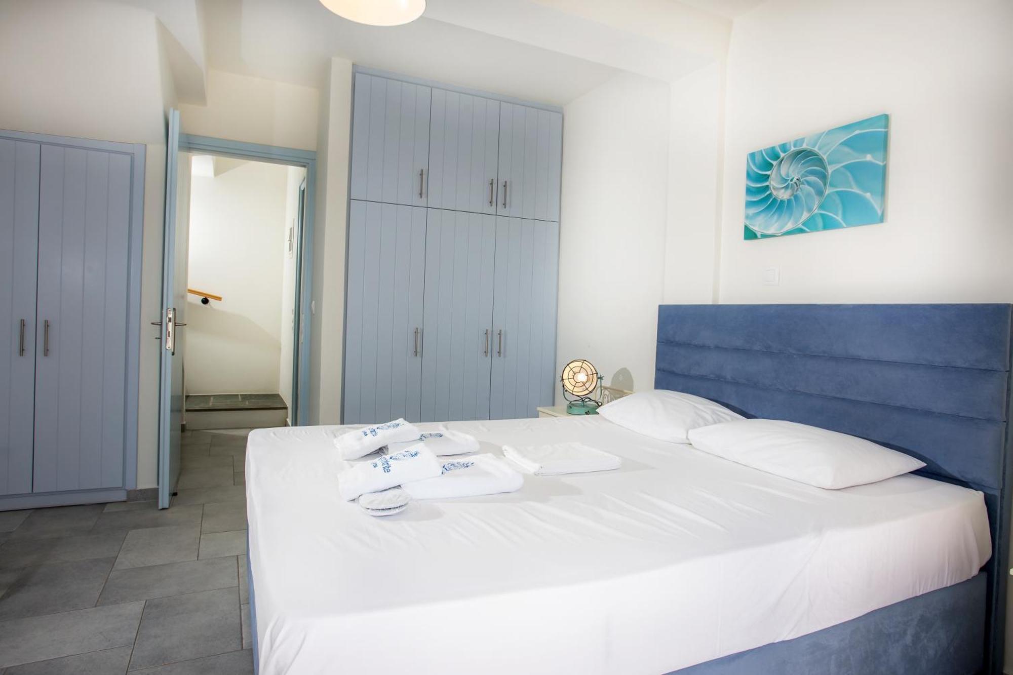 Amphitrite Apartments Скирос Екстериор снимка
