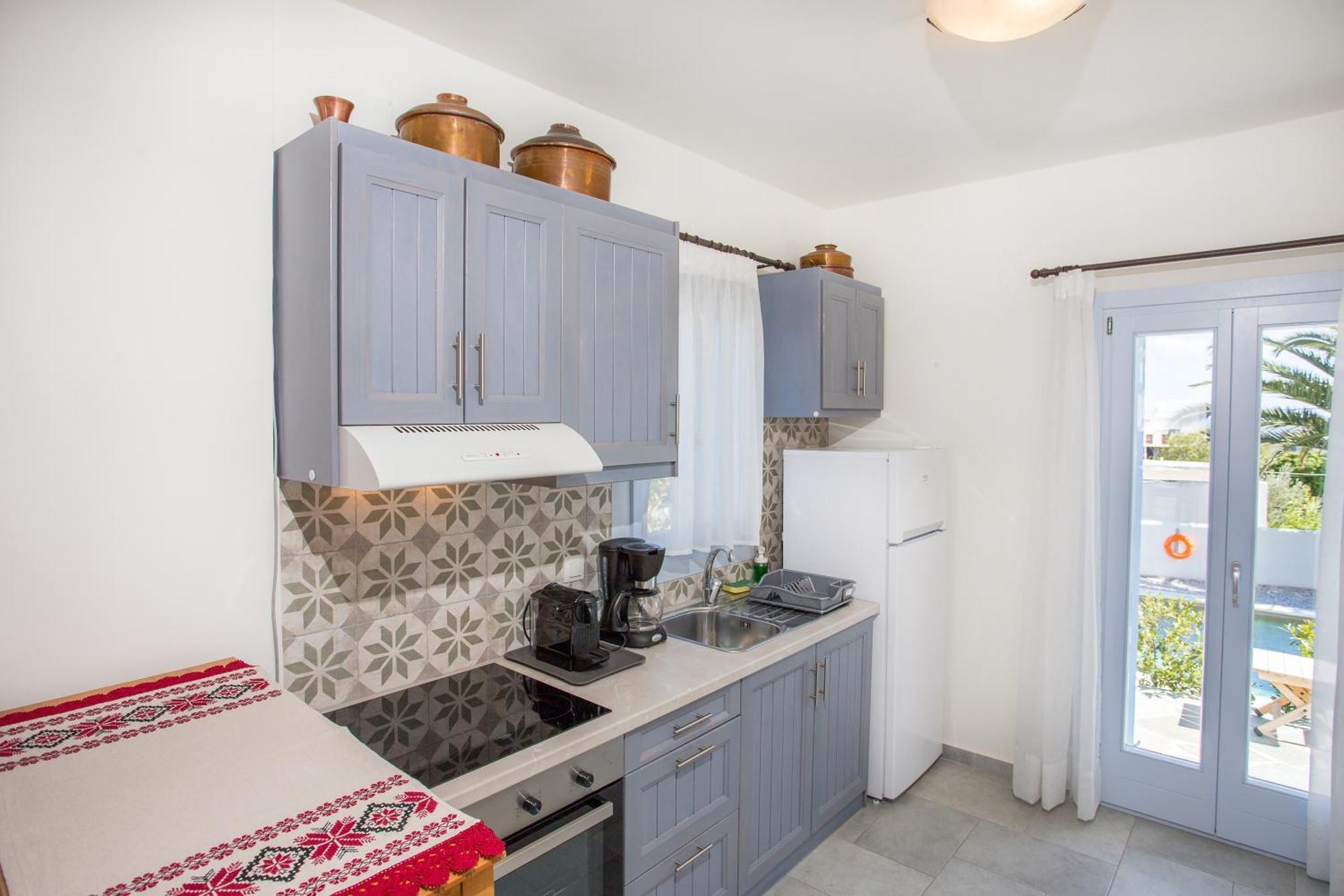 Amphitrite Apartments Скирос Екстериор снимка
